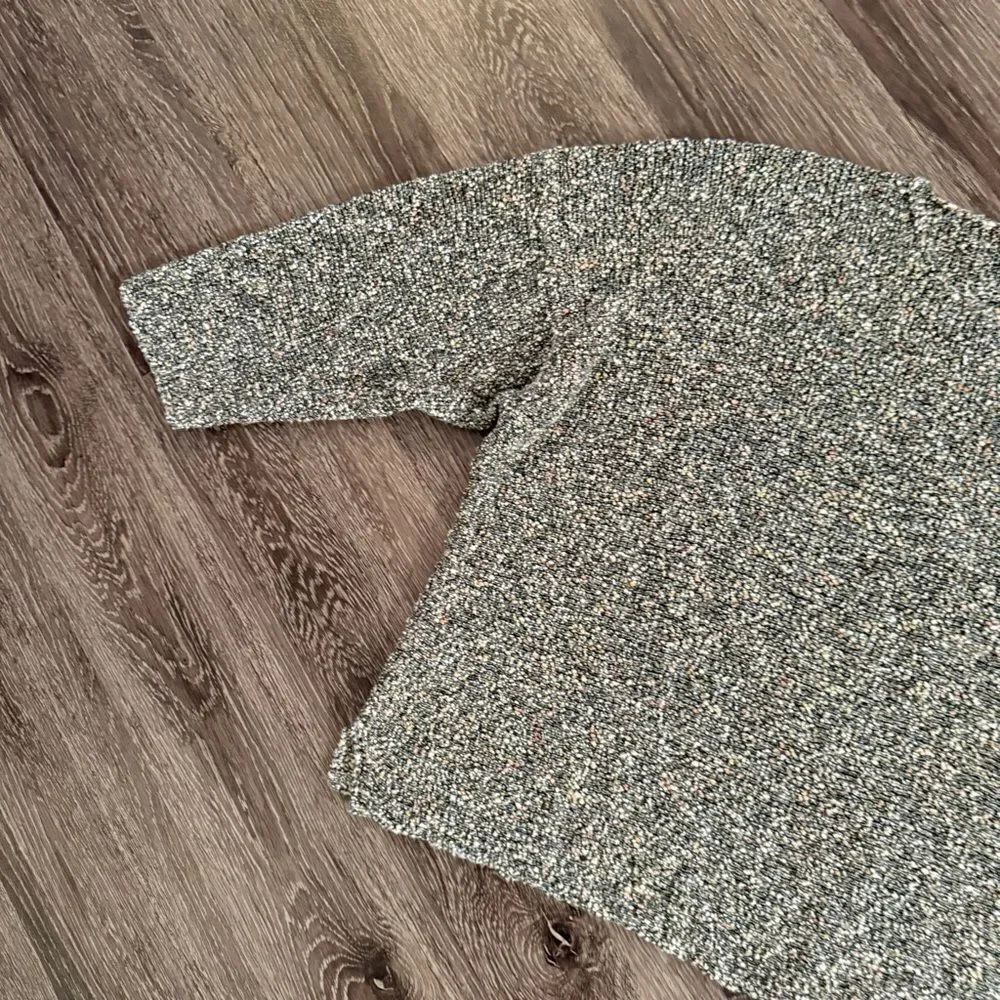 Eskandar One Size Textured Sweater - Picture 2 of 11